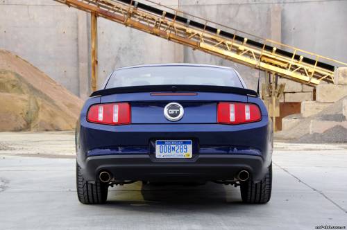 Review 2010 Ford Mustang GT