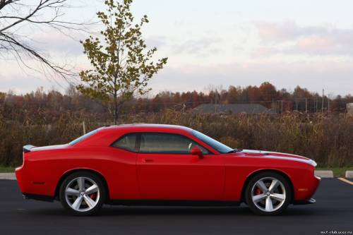 Dodge Challenger SRT8