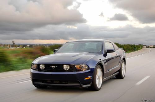 Review 2010 Ford Mustang GT