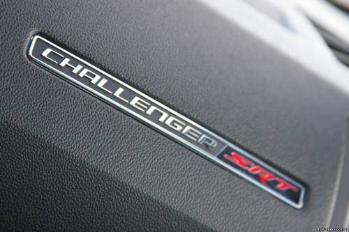 Dodge Challenger SRT8